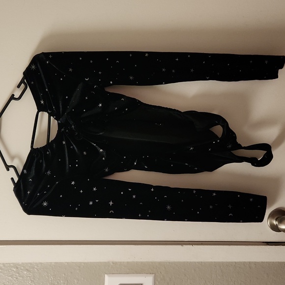 Wild flabel XS black body suit with silver moon and stars and glitter. open back - Picture 6 of 10